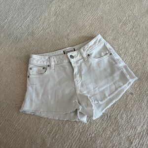 Aritzia Sunday Best White Women’s Denim Shorts Size 25